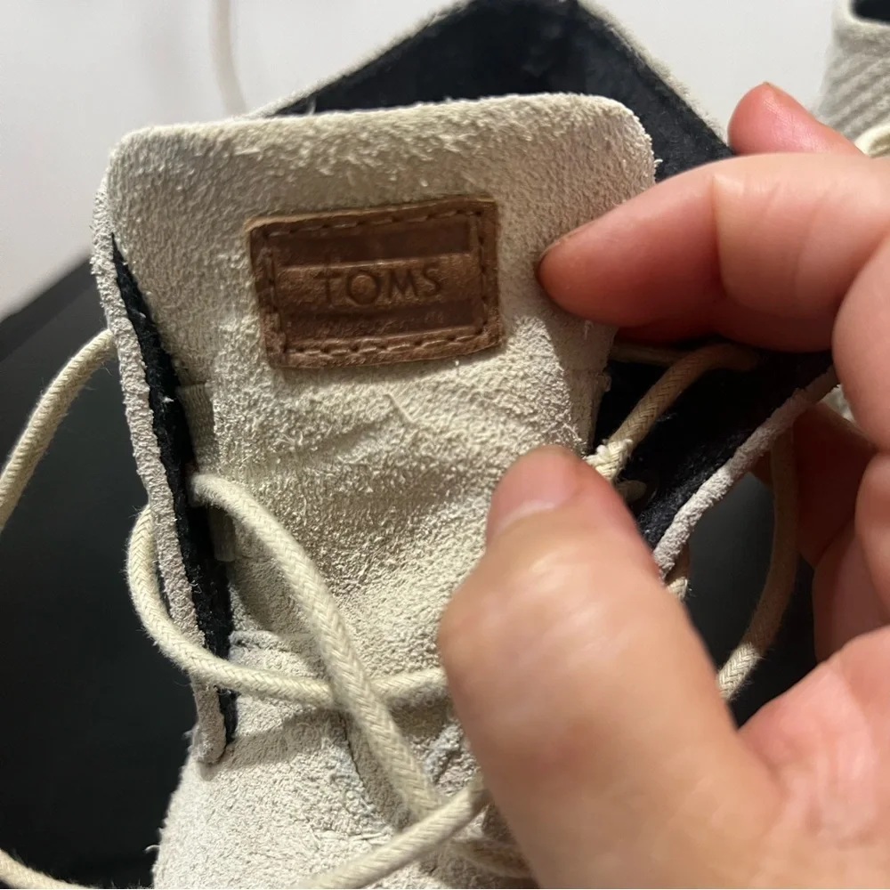 Toms Grey Suede Lace-Up Ankle Booties Women’s 7